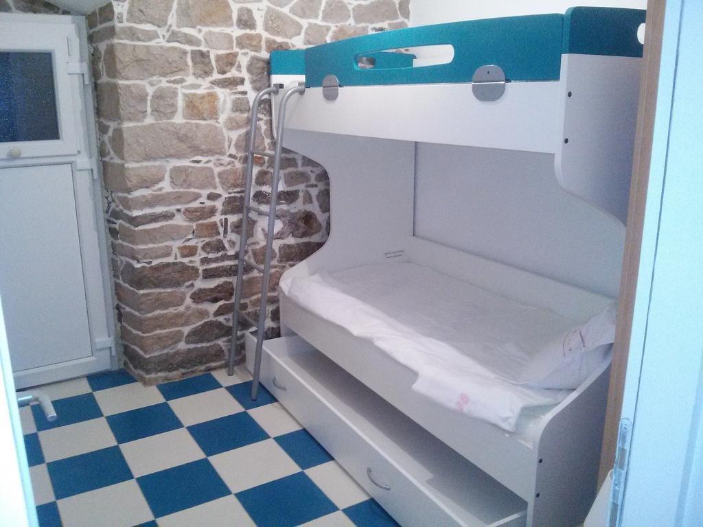 Holiday House Popovic Sućuraj Esterno foto