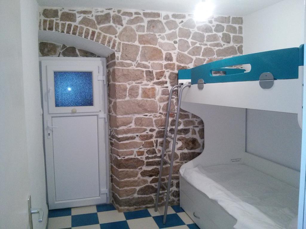 Holiday House Popovic Sućuraj Esterno foto