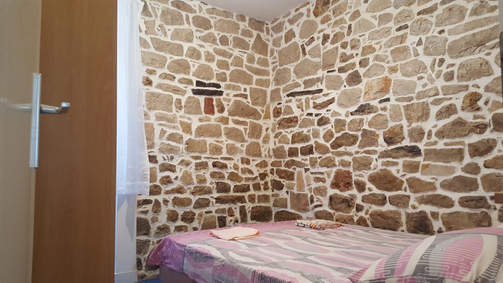 Holiday House Popovic Sućuraj Esterno foto